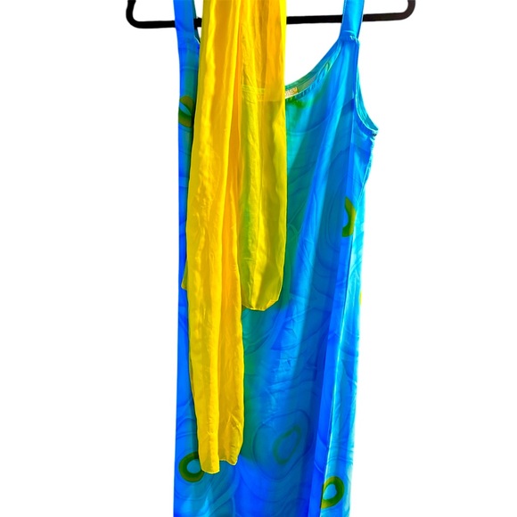 Dress - Picture 1 of 1